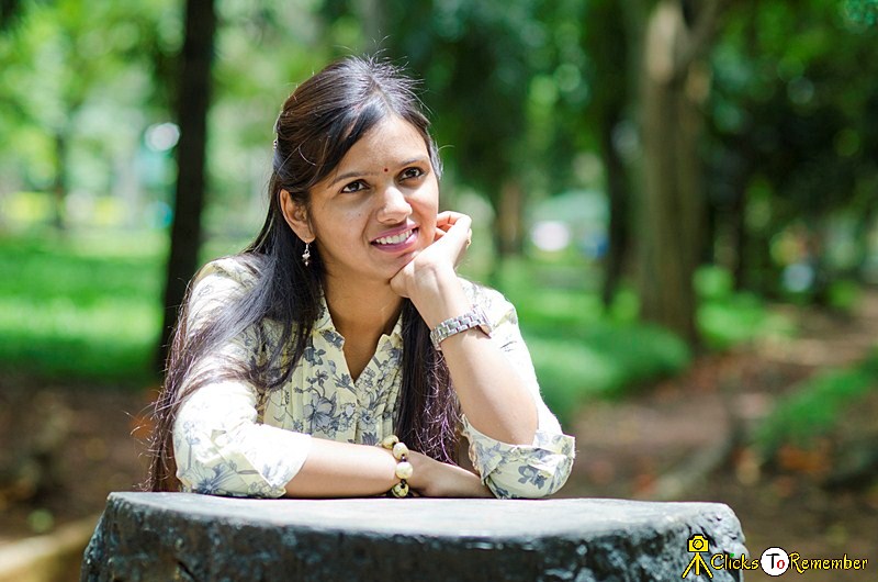 outdoor portrait photography of a woman 001 Outdoor Photography in Bangalore