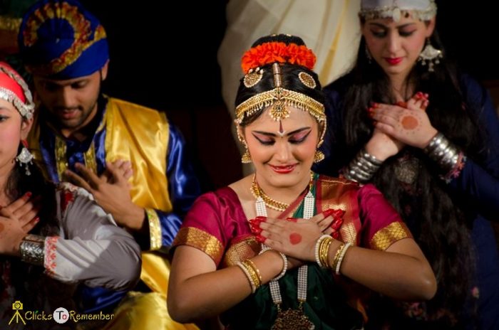 Different types of dances in India.