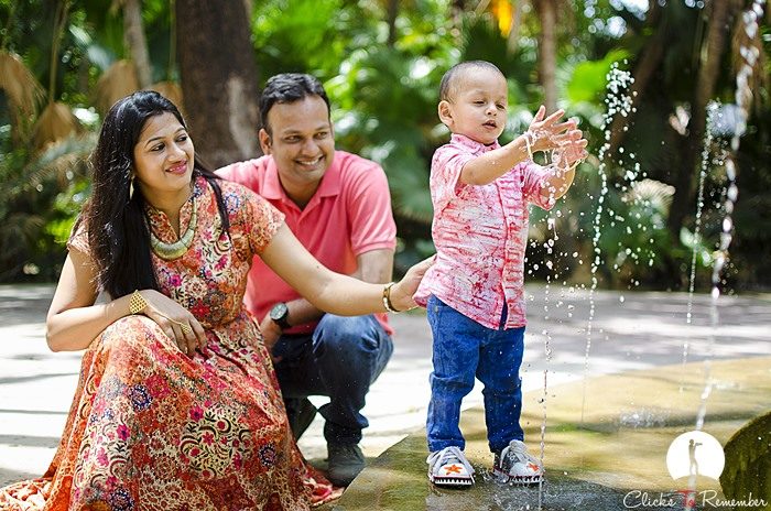 Photoshoot of a lovely family from Kolkata at Saheliyon ki Badi, Udaipur
