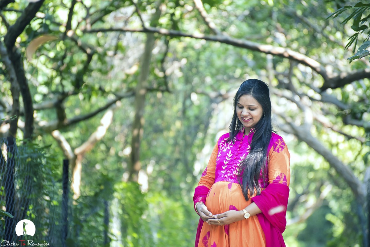 Beautiful Maternity Photography in Udaipur 022 Beautiful maternity photographs of an Indian couple, Swati & Anshul, at Udaipur Rajasthan.