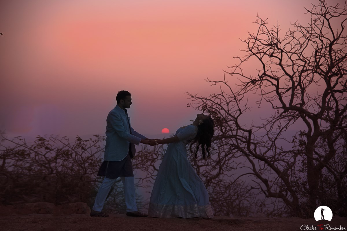 Destination prewedding photography in udaipur 028 Prewedding photoshoot of a lovely Jaipur couple, Jay & Paridhi, in Udaipur